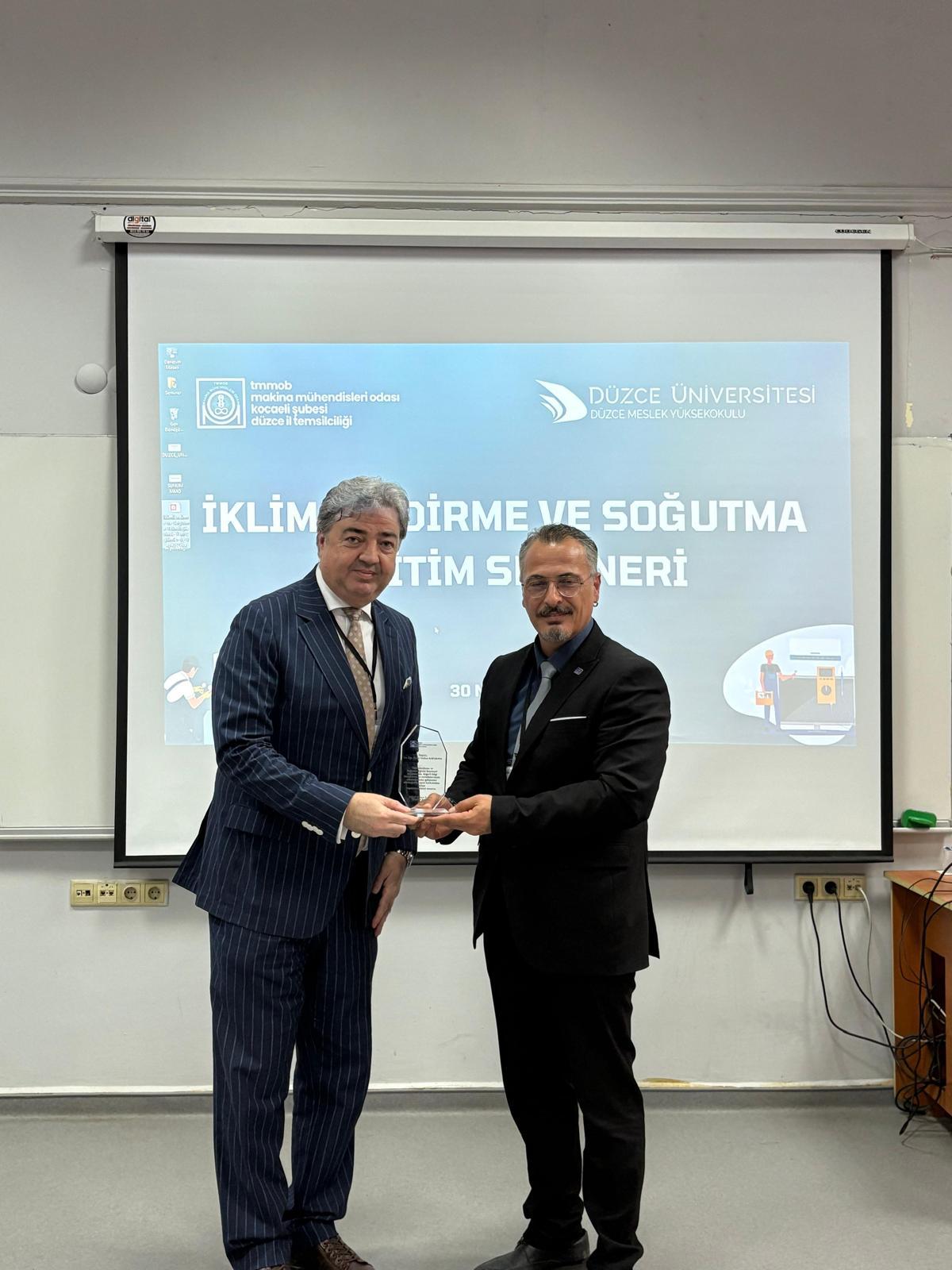DOU BWI-Hub Direktörümüz Dr. Turhan Karakaya, Düzce’de HVAC ve Yapay Zeka Vizyonunu Paylaştı